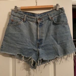 Vintage Levi’s denim shorts